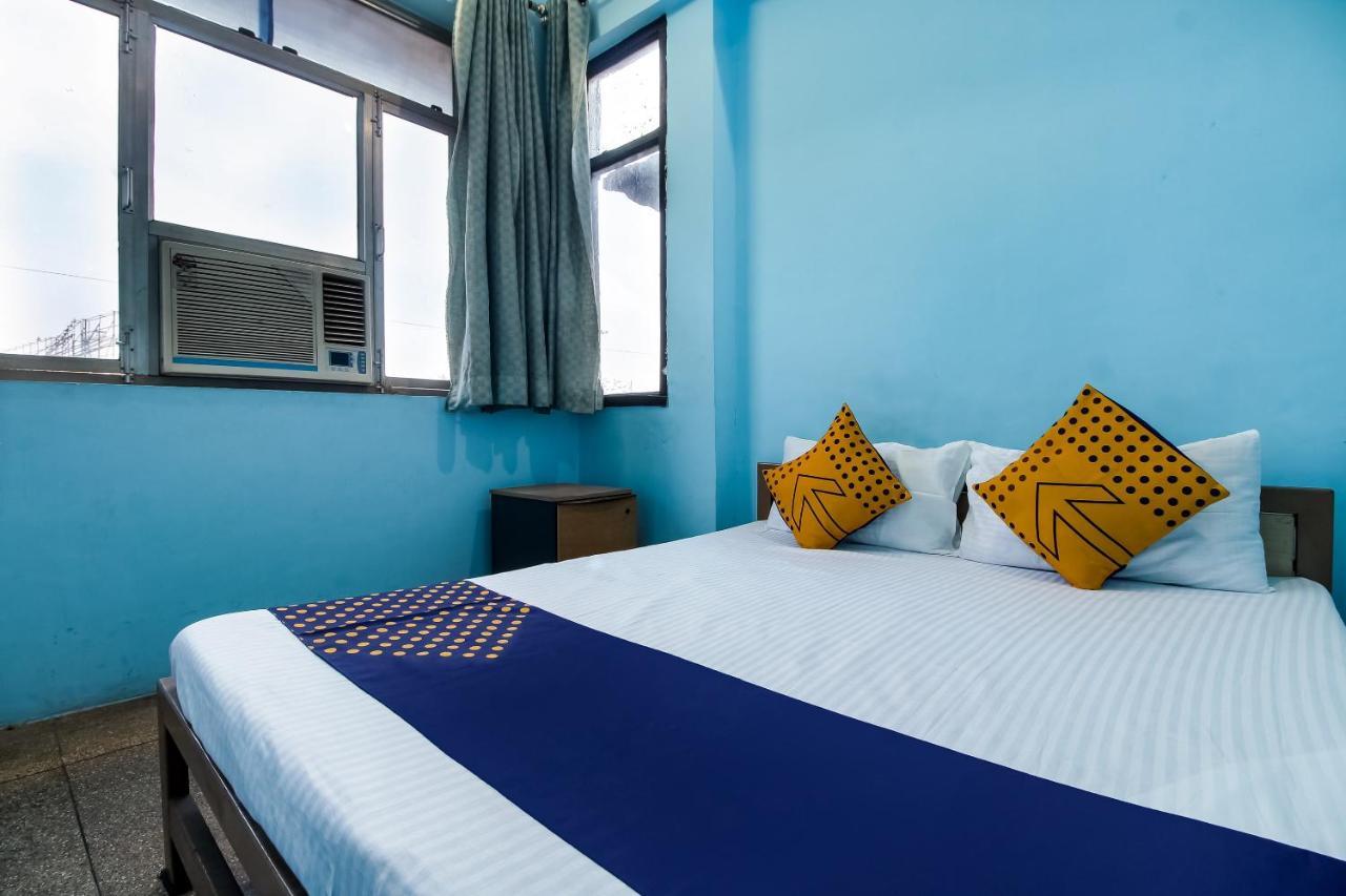 Spot On 40972 Hotel Gurubaksh Rampur  ภายนอก รูปภาพ